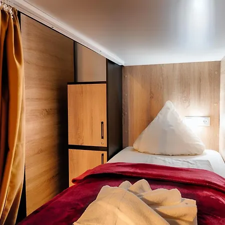 Hostel Westlight-2